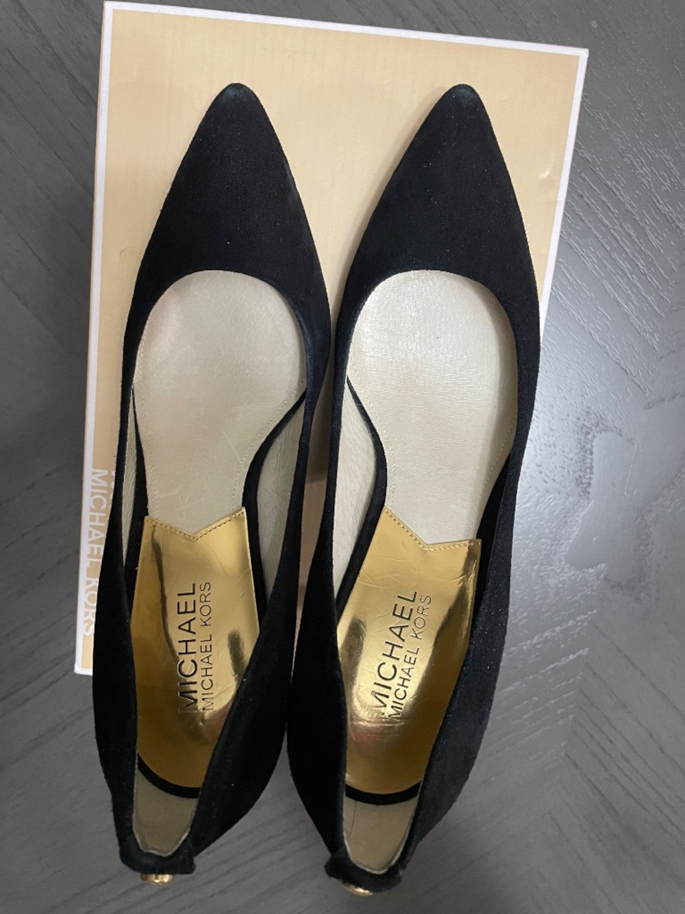 Michael Kors Black Pointed Toe Flats Women’s Slip-On Dress Shoes - Picture 3 of 5